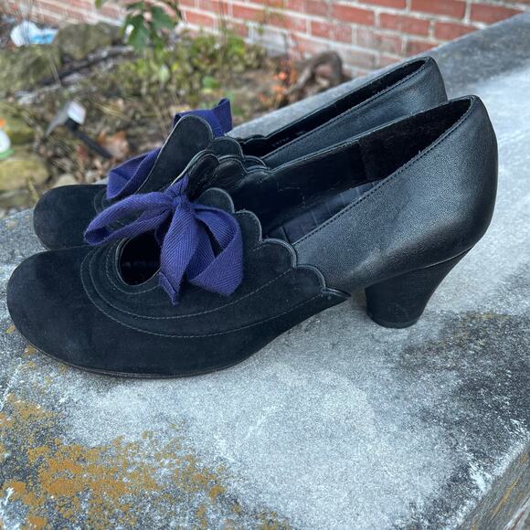 Chie Mihara Suede & Patent Heels in Black and Navy Size 39.5 - Picture 3 of 7
